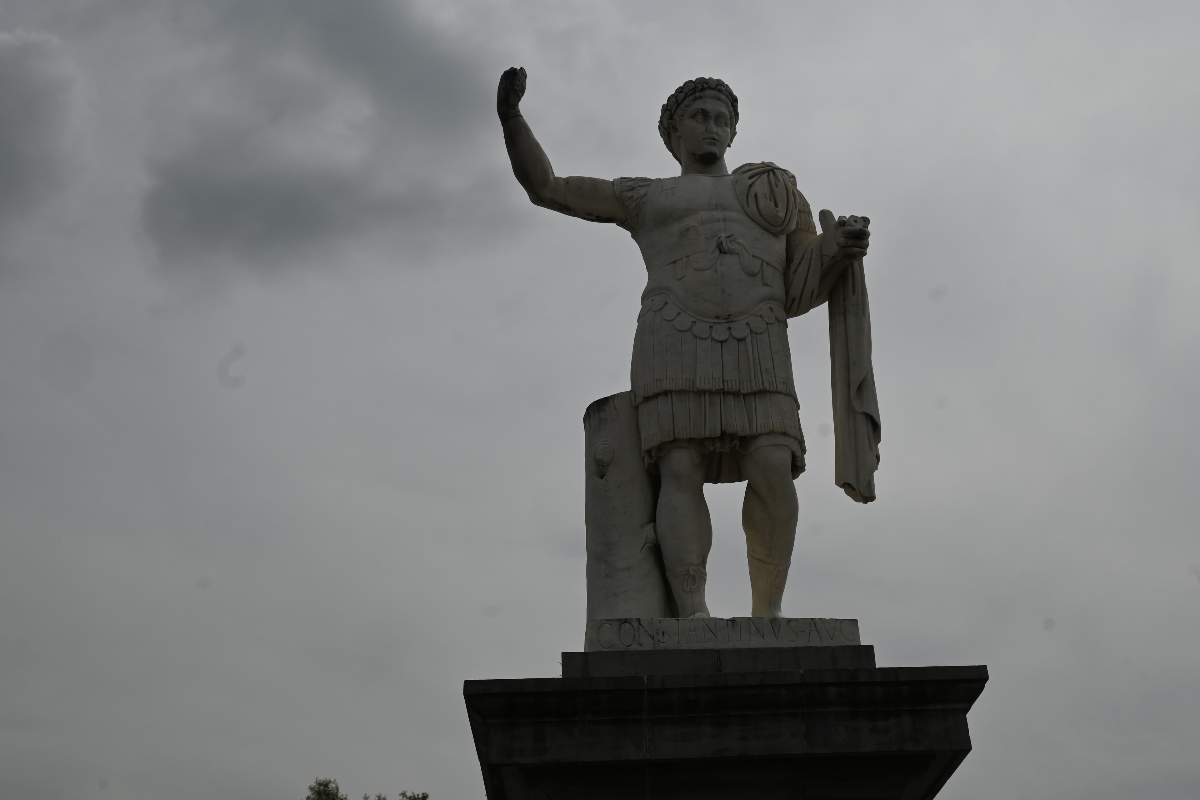 Statue de Constantine I — héritage de Cirta
